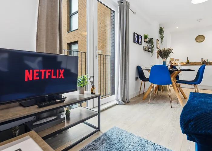 1Br City Apt Nr Arena, Attractions&Wifi